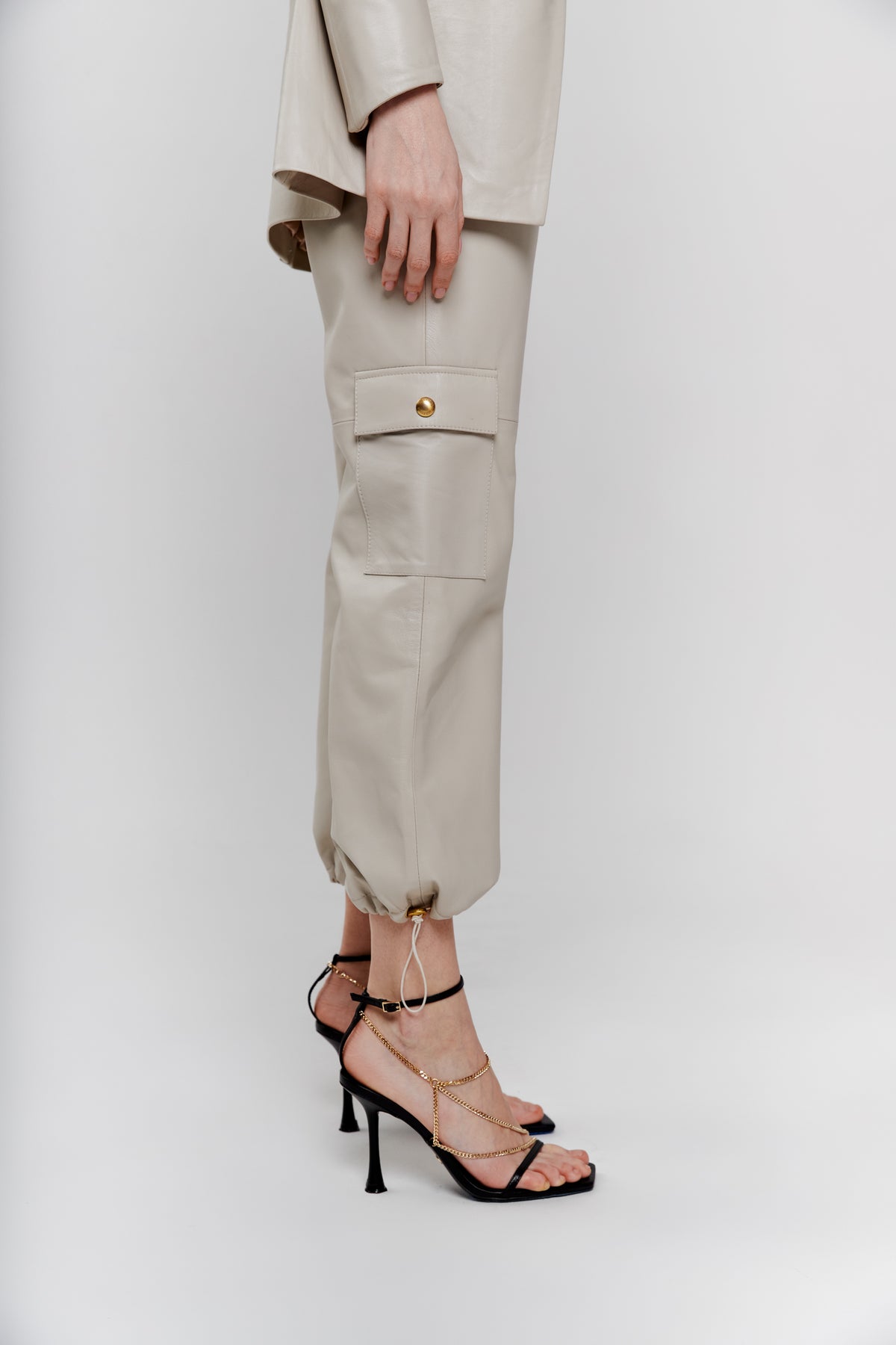 Spodnie cargo / off-white