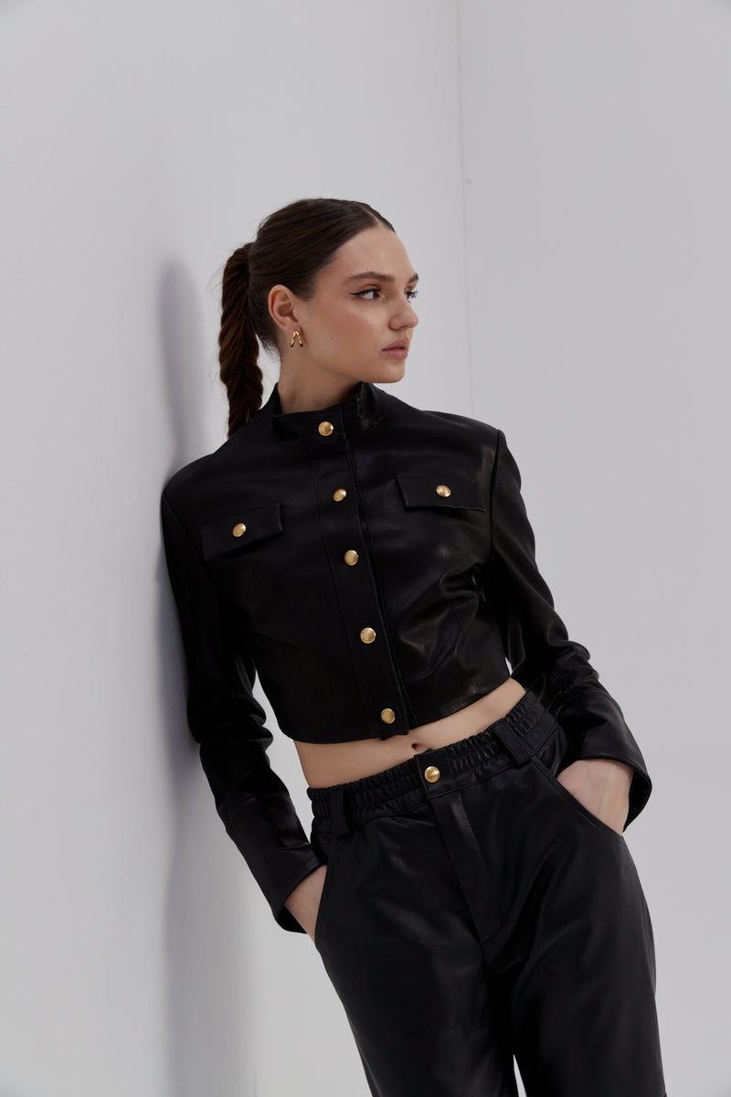 Dopasowana kurtka ze skóry / czarna