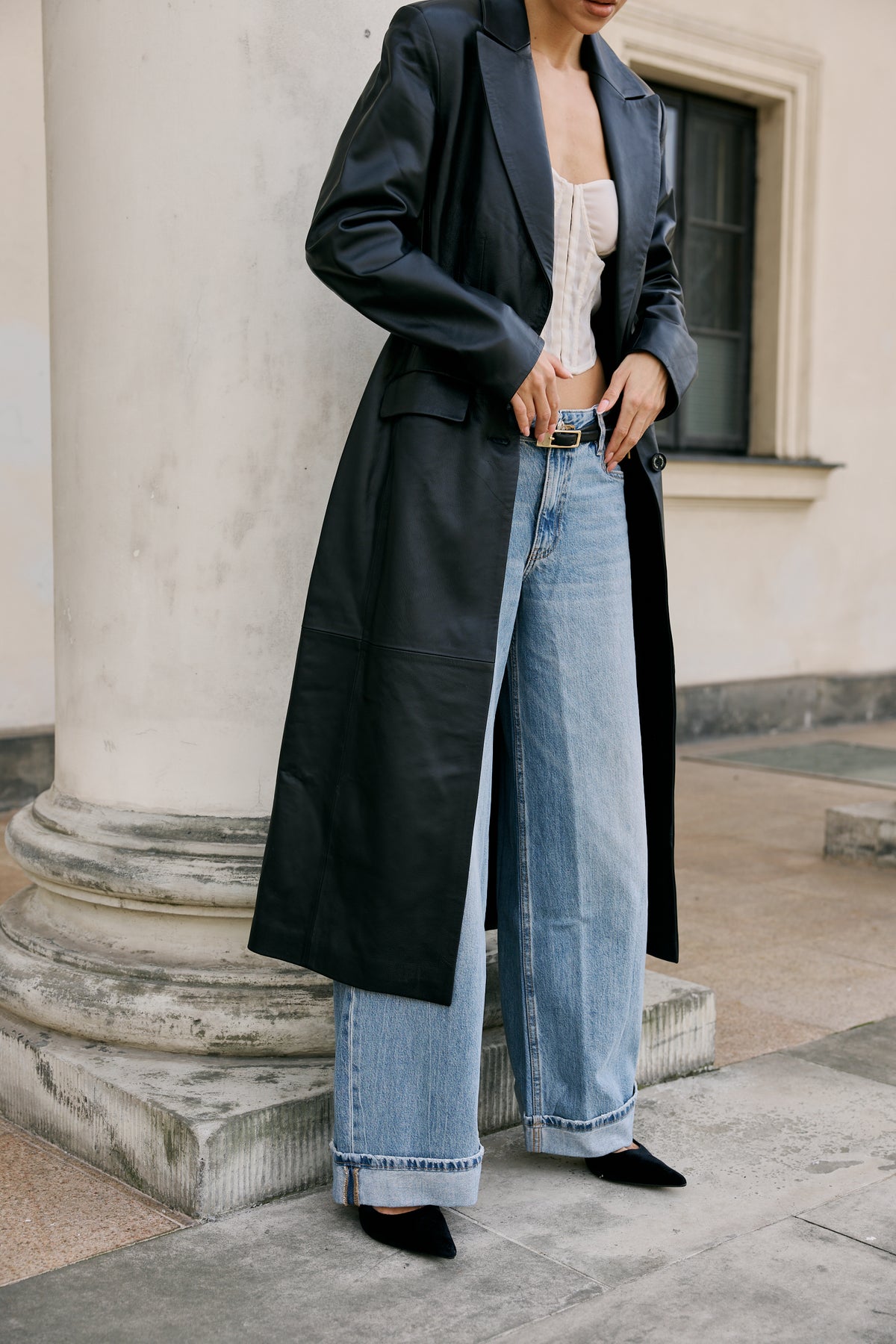 Płaszcz z regulowaną talią Mary / czarny