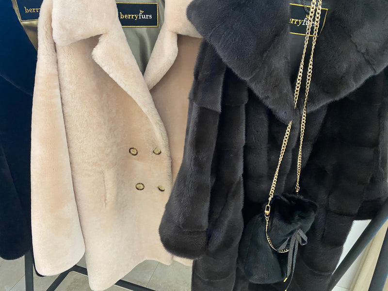 Futro z norek z kapturem / aurora