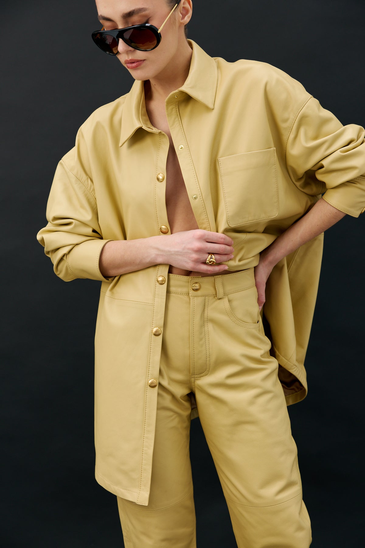 Spodnie z wysokim stanem / butter yellow