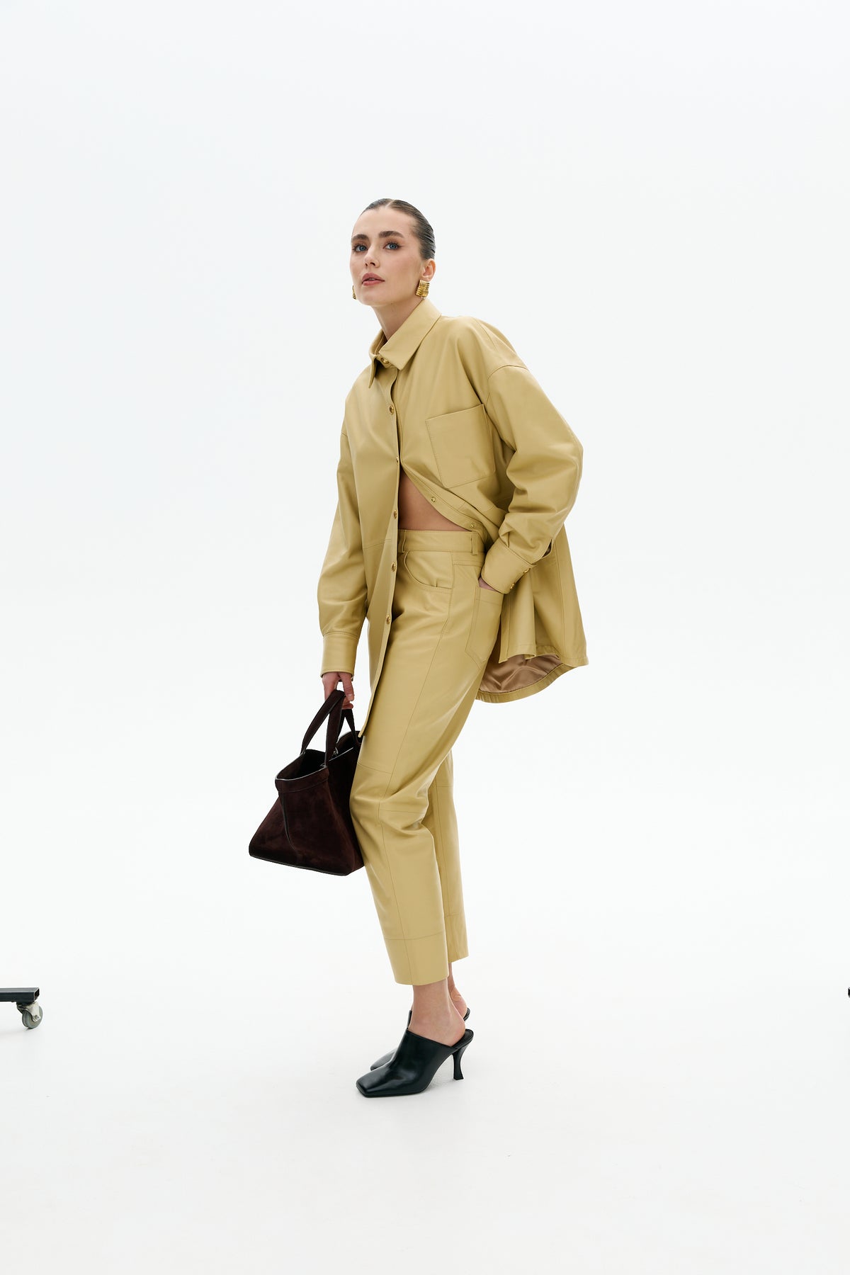 Spodnie z wysokim stanem / butter yellow