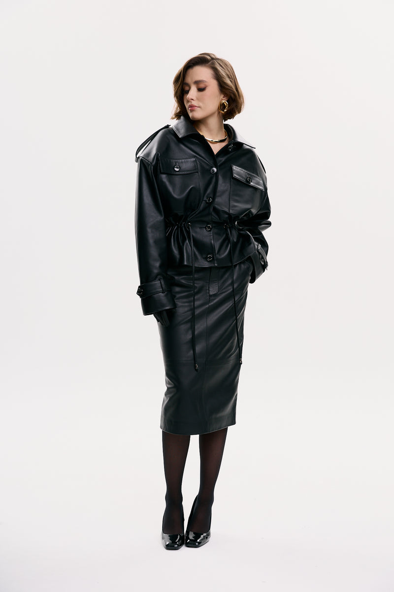 Spódnica midi ze skóry / czarna