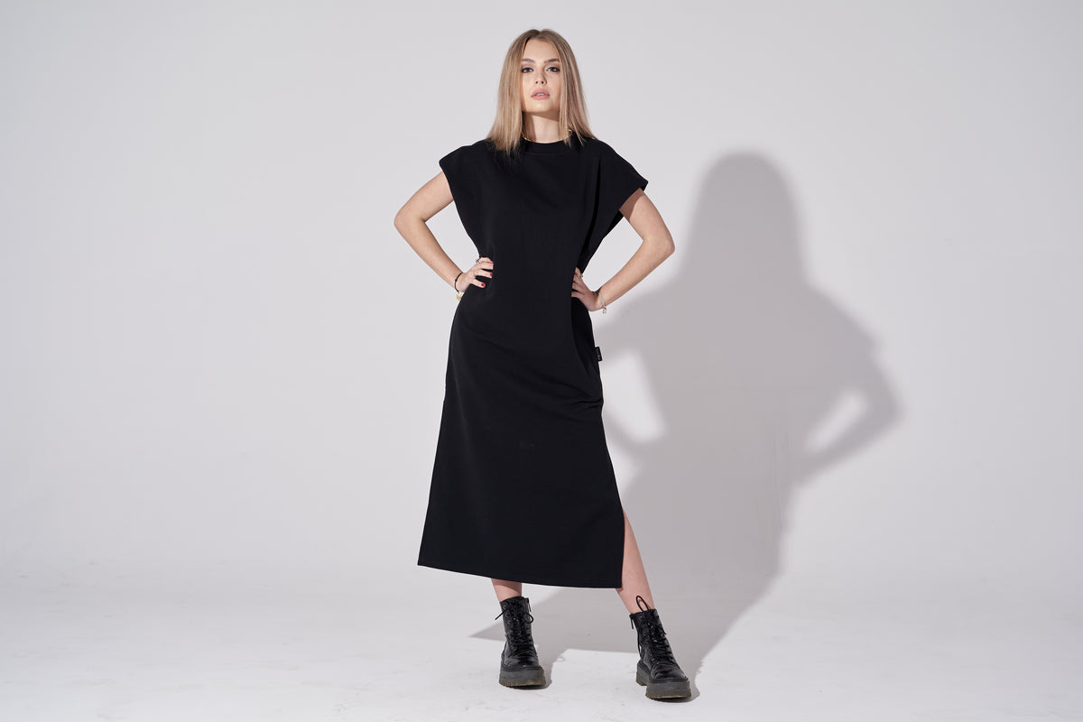 Długa sukienka dresowa / czarna