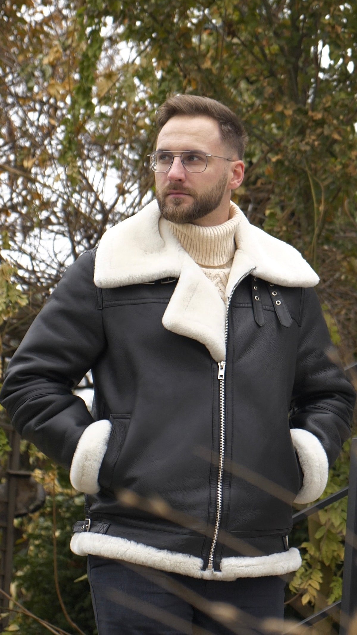 Kożuch Nicolas typu pilotka / czarny