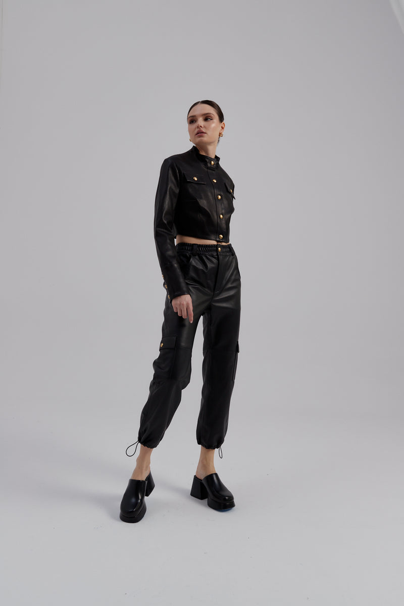 Dopasowana kurtka ze skóry / czarna