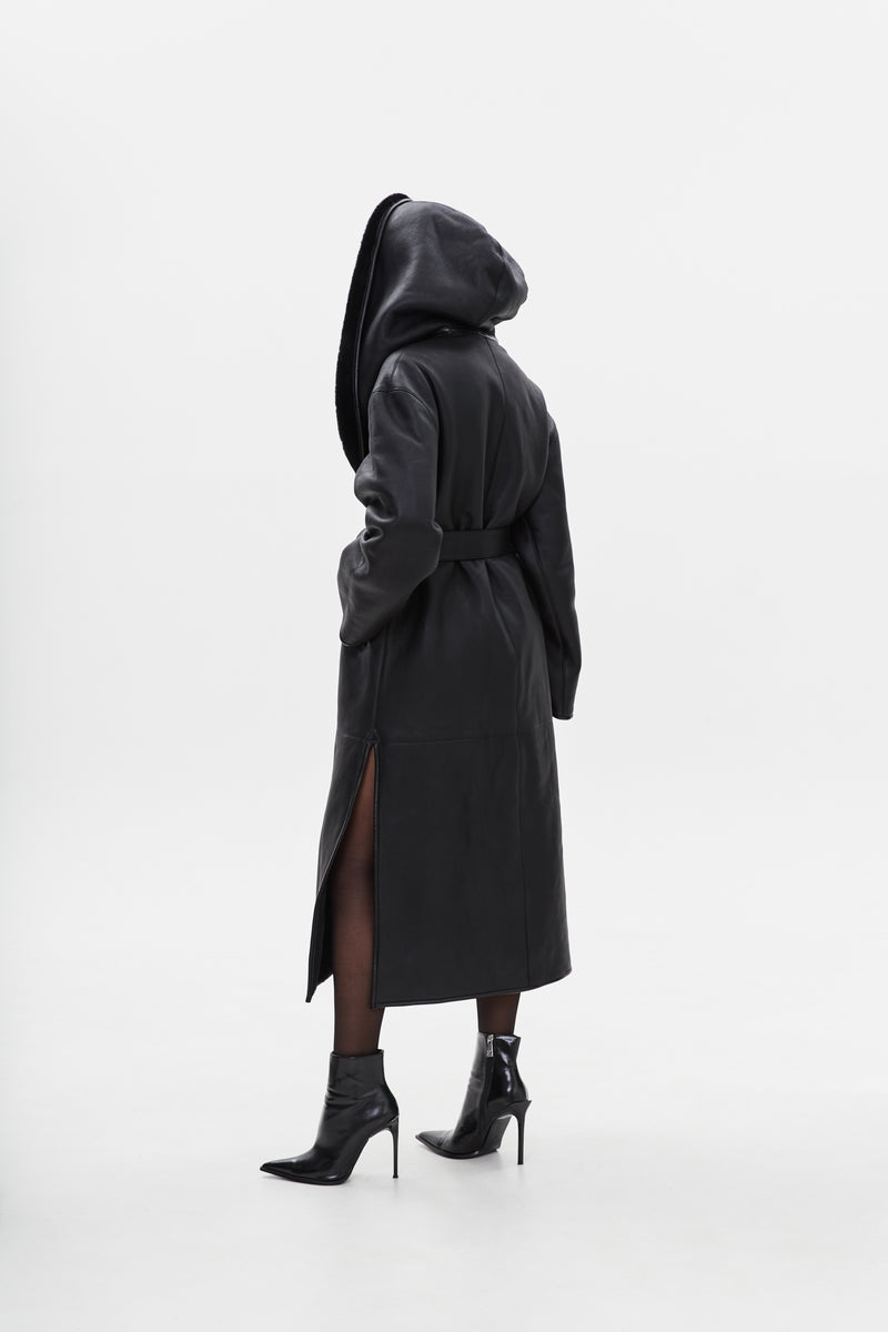 Kożuch z kapturem Gabriel / czarny