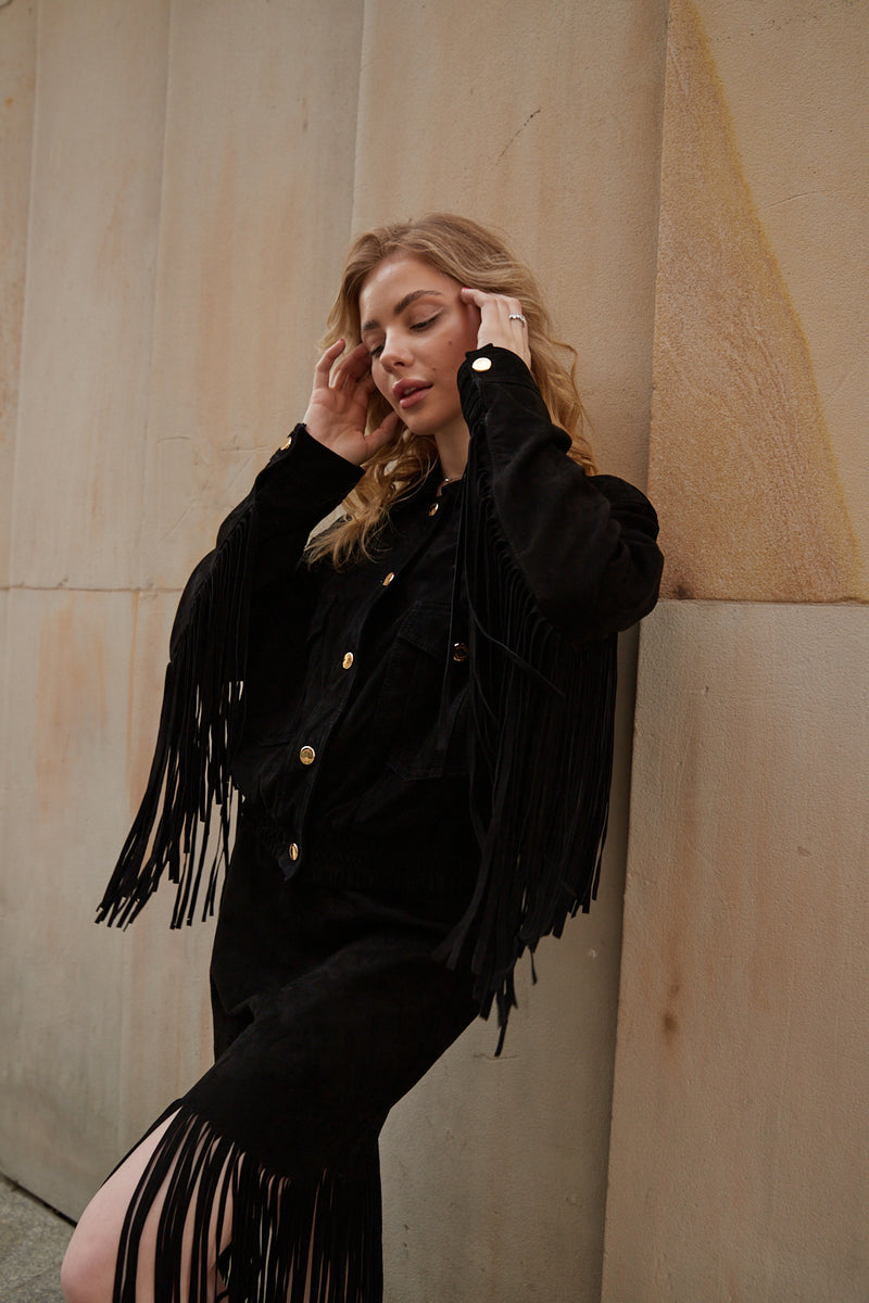 Bomberka z frędzlami Rita / czarny zamsz