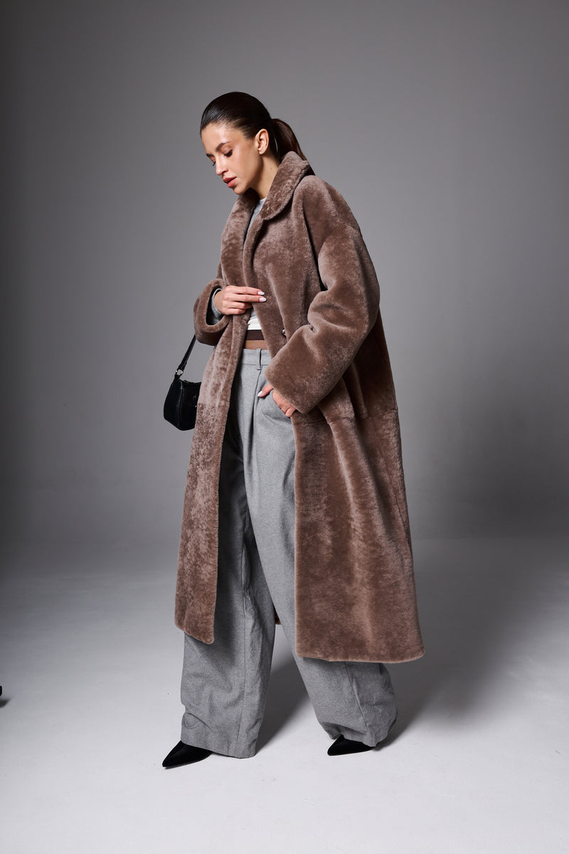 Kożuch jednorzędowy / brąz